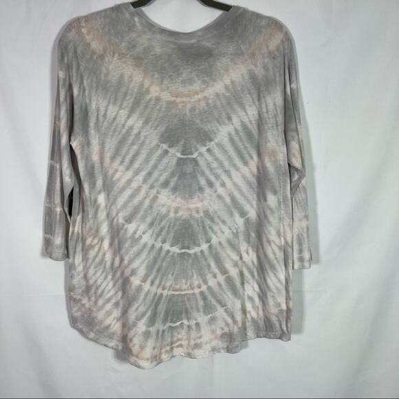 NWT torrid, tiedye Graphic Shirt. Size 00 M/L Believe There is Good in the World - Picture 4 of 5